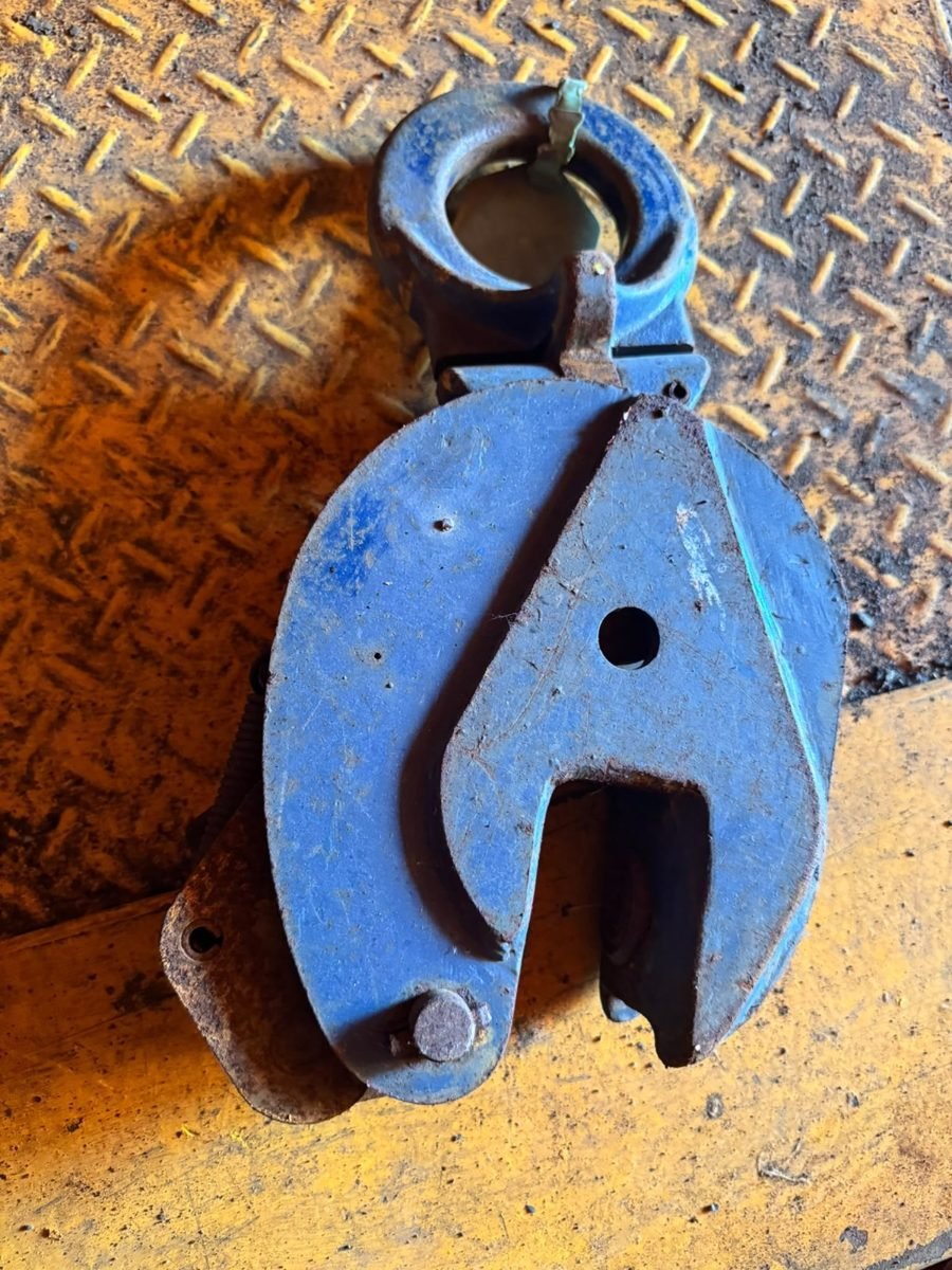 Photograph 5