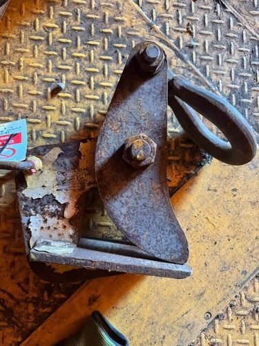 Heavy Duty Plate Lifting Clamp – Untested