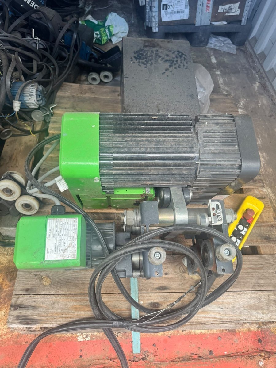STAHL ST5025 2 Ton Electric Chain Hoist Motorised Trolley 415V 6M chain, working
