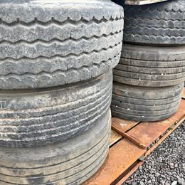 Super single 385/65 R22.5 wheels & tyres